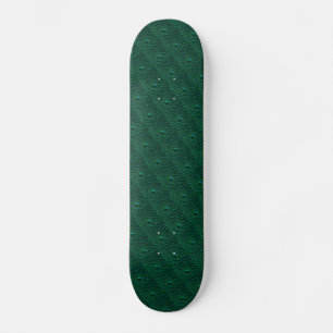 Waterdruppels op groen metaal skateboard