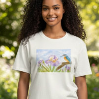 Waterkoningsvogel met paarse irissen