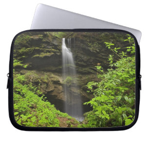 Waterval die in een sinkhole valt, Whiteoak Sink, Laptop Sleeve