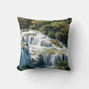 Waterval in het Nationaal Park Krka - Dalmatia, Kr Kussen