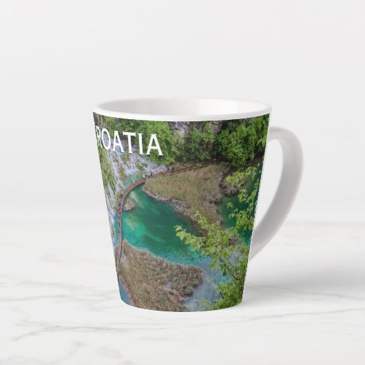 Watervalcascade in het Plitvice-park Latte Mok (Rechterhoek)