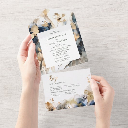 Waterverf Blauw en Goud Bloemen Huwelijk All In One Uitnodiging (Afscheurbaar)