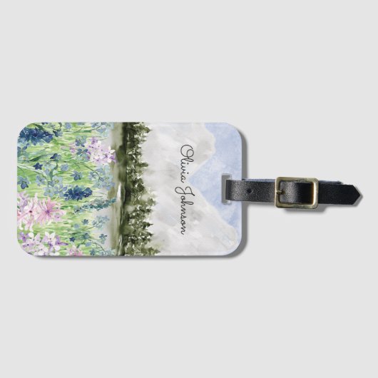 Waterverf Blauwe Paarse bloemenweide op de berg Bagagelabel (Voorkant (horizontaal))