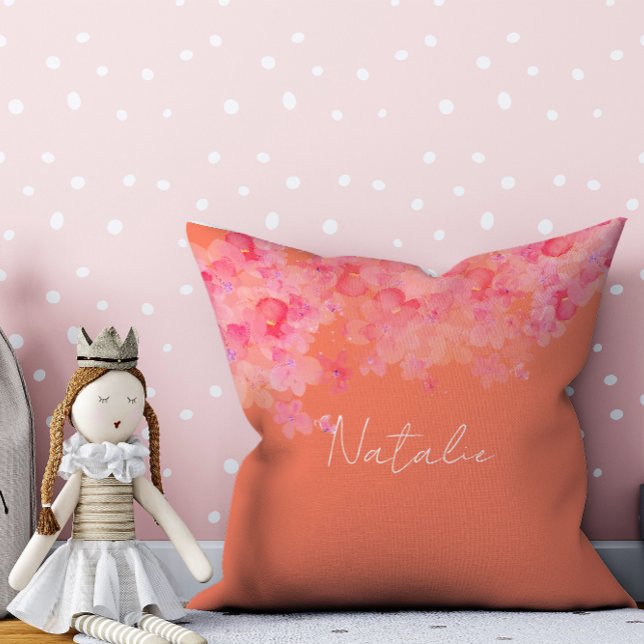 Waterverf bloemenkoraal zalm naam gooien kussen (Creator heeft geüpload)