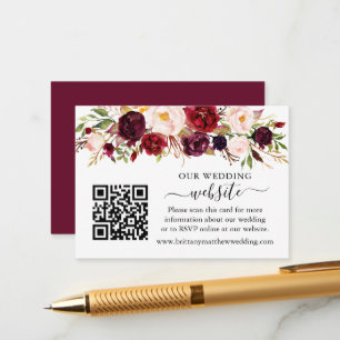 Waterverf Burgundy Floral Wedding Website QR Informatiekaartje