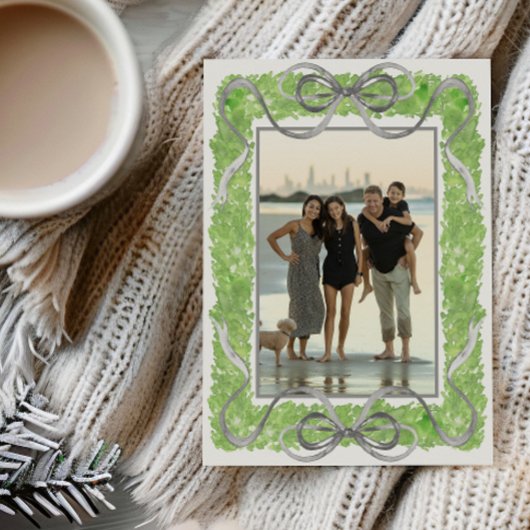 Waterverf Grijze Bogen & Groene Garland Topiary Fo Feestdagenkaart