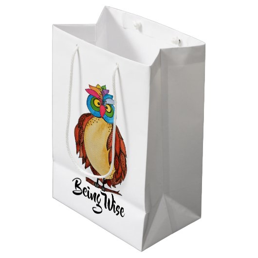 Waterverf Magische Owl met regenboogveren Medium Cadeauzakje (Voorkant Gekanteld)