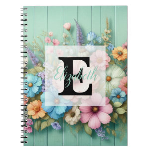 Waterverf monogram pastelkleurige bloemen op turqu notitieboek