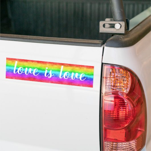 Waterverf Rainbow Love is Love Pride Bumpersticker (Op Truck)