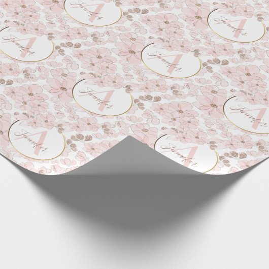 Waterverf Roze goudbloemen Meisjes Monogram White Cadeaupapier (Hoek)