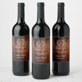 Waterverf vertrekt op schuurhout dankzij bruiloft wijn etiket (Flessen)