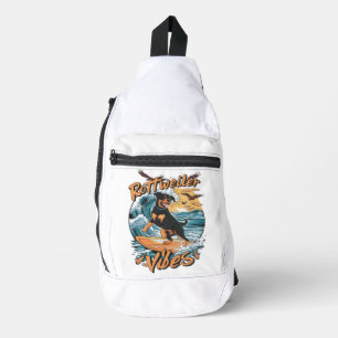 Wave Rider Rottweiler Hond Surfen Avontuur Sling Bag