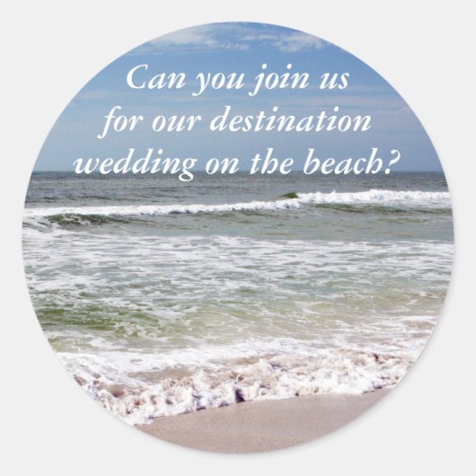 Waves Crash op Sandy Beach Ronde Sticker (Voorkant)