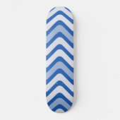 Wavy Blue Pattern Skateboard (Voorkant)