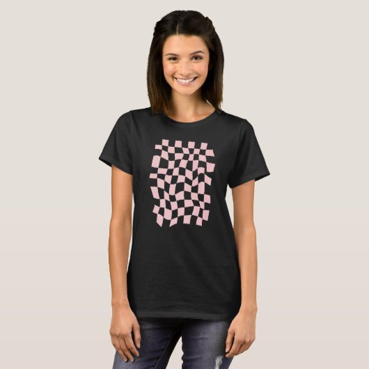 Wavy Checkerboard Pink Pattern T-shirt (Voorkant volledig)