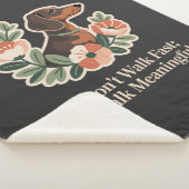 We Don’t Walk Fast; We Walk Meaningful Sherpa Deken (3/4)