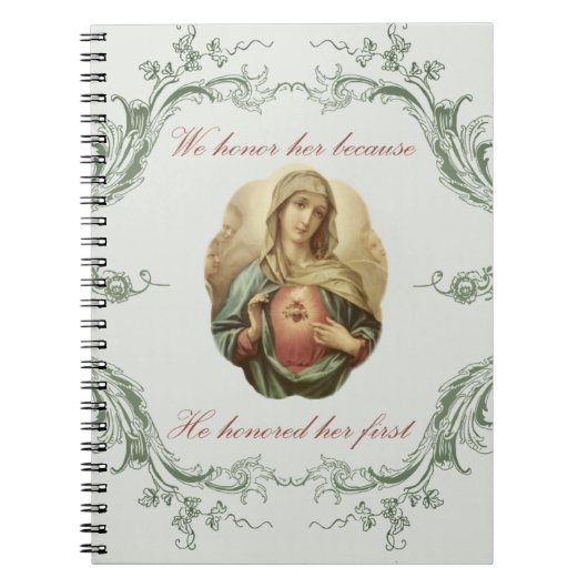 We eren haar macularis Mary Notebook Notitieboek (Voorkant)