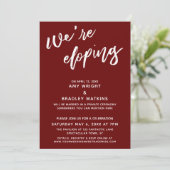 We gaan ervandoor Simple Burgundy Handwriting Lett Kaart (Staand voorkant)