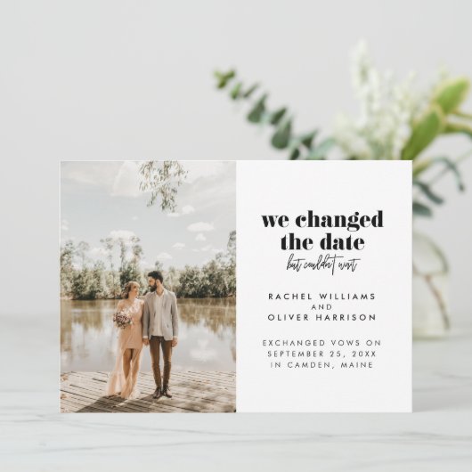 We Hebben de Datum Gewijzigd Maar Konden Niet Wach Aankondiging (Staand voorkant)