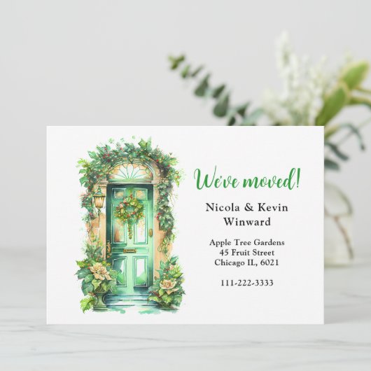 We hebben de kerstkrans verplaatst aankondiging (Staand voorkant)