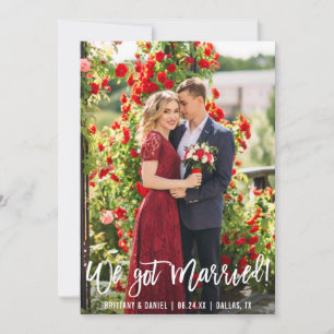 We hebben een gehuwde penseelfoto aankondiging