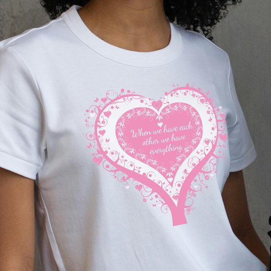 We hebben elkaar alles wat roze shirt is