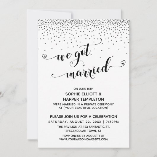 We hebben gehuwde Script Silver Confetti Reception Kaart (Voorkant)
