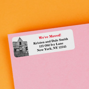 We hebben het oude, smerige huis verplaatst. etiket