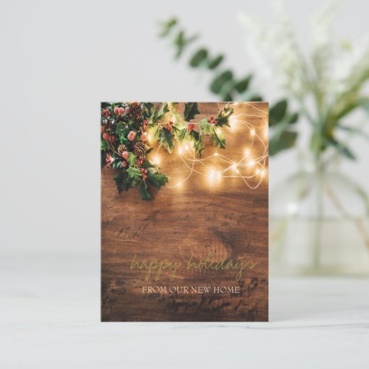 We hebben mistletoe, string lichten, hout aankondigingskaart (Staand voorkant)