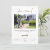 We hebben nieuwe huis aankondiging & uitnodiging v (Staand voorkant)