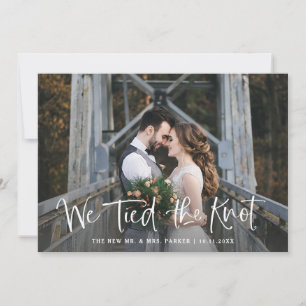 We Knoopte de Kous   Rustieke Script Foto Elopemen Aankondiging