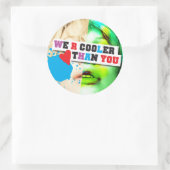 WE R KOELER DAN JIJ (Serie 3) Ronde Sticker (Tas)