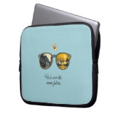 We saw the same future laptop sleeve (Voorkant Links)