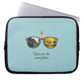 We saw the same future laptop sleeve (Voorkant)