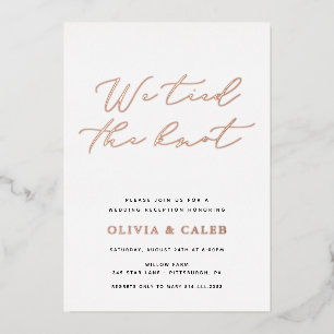 We sloten de Knot Elopement Celebration Real Folie Uitnodiging