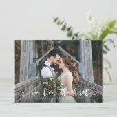 We sloten het Knot Heart Script Weddenschap Multi  Aankondiging (Staand voorkant)