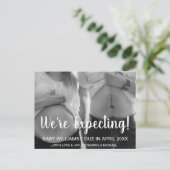 We verwachten grappige aankondiging van de geboort (Staand voorkant)