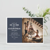 We zijn allemaal thuis voor kerstfeestdag. feestdagenkaart (Staand voorkant)