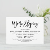 We zijn Eloping Borstel Typografie Trouw Uitnodigi Kaart (Staand voorkant)