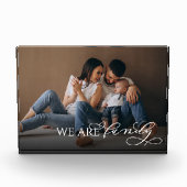 We zijn familie elegante handgeschreven script fotoblokken (Voorkant)