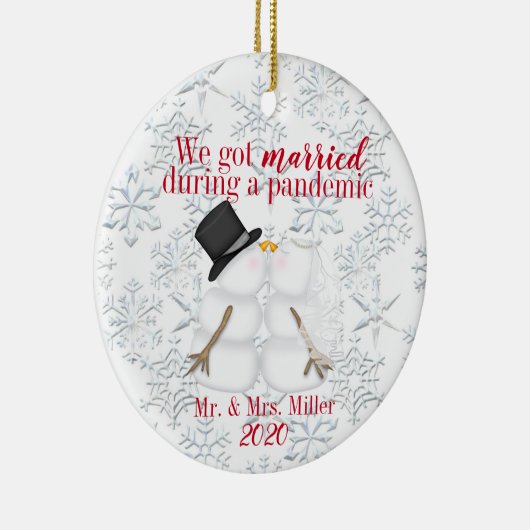 We zijn getrouwd tijdens een pandemie keramisch ornament (Rechts)