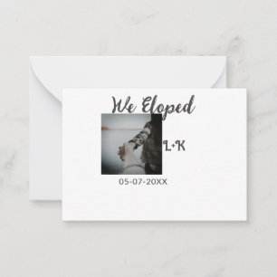 We zijn net getrouwd en voegen foto naam letterdat notitiekaartje