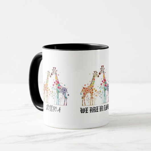 We zijn verliefd op het ontwerp van 2 giraffen mok (Voorkant links)