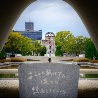 We zullen de fout niet herhalen Ansichtkaart Briefkaart