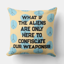Weapon Alien Abduction Throw Pillow Kussen
