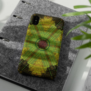 Weave Mandala Green Yellow en Red iPhone 11 Hoesje