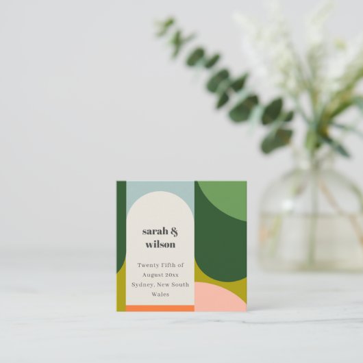 Website met kleurrijke Groovy Retro Arch Bold Wedd Vierkante Visitekaartje (Staand voorkant)