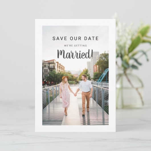 Weddenschap Opslaan Datum 2 Foto achterzijde Eigen Save The Date (Staand voorkant)