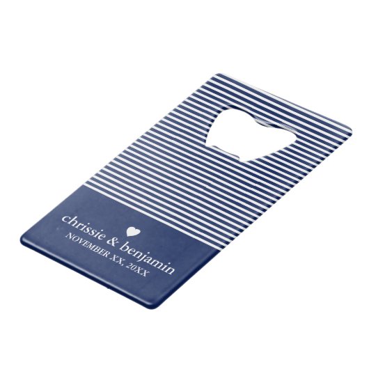 Weddenschap voor aangepaste bruidebruidegom Datum  Kredietkaart Flessenopener (Voorkant Gekanteld)