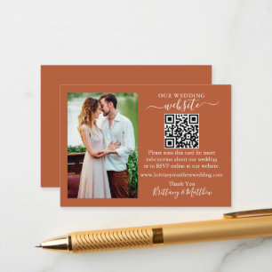 Weddenschap Website met minimalistische QR-foto Te Informatiekaartje